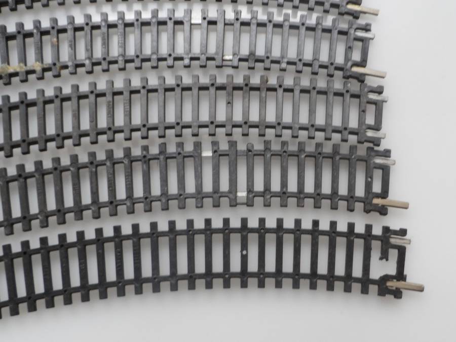 HO RAIL TRACK ,  FELLER GARNET ITALY , 7 X 230 mm / 7 ins , CURVES R18