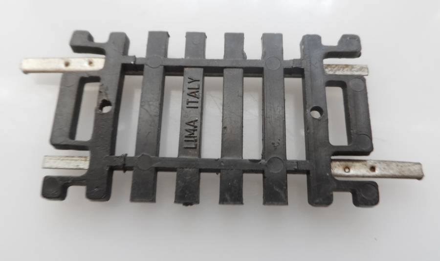 HO RAIL TRACKs , LIMA ITALY , 1 X  SHORT TRACK SECTION  50 mm, 2  ins ,STRAIGHT CONNECTOR SECTION