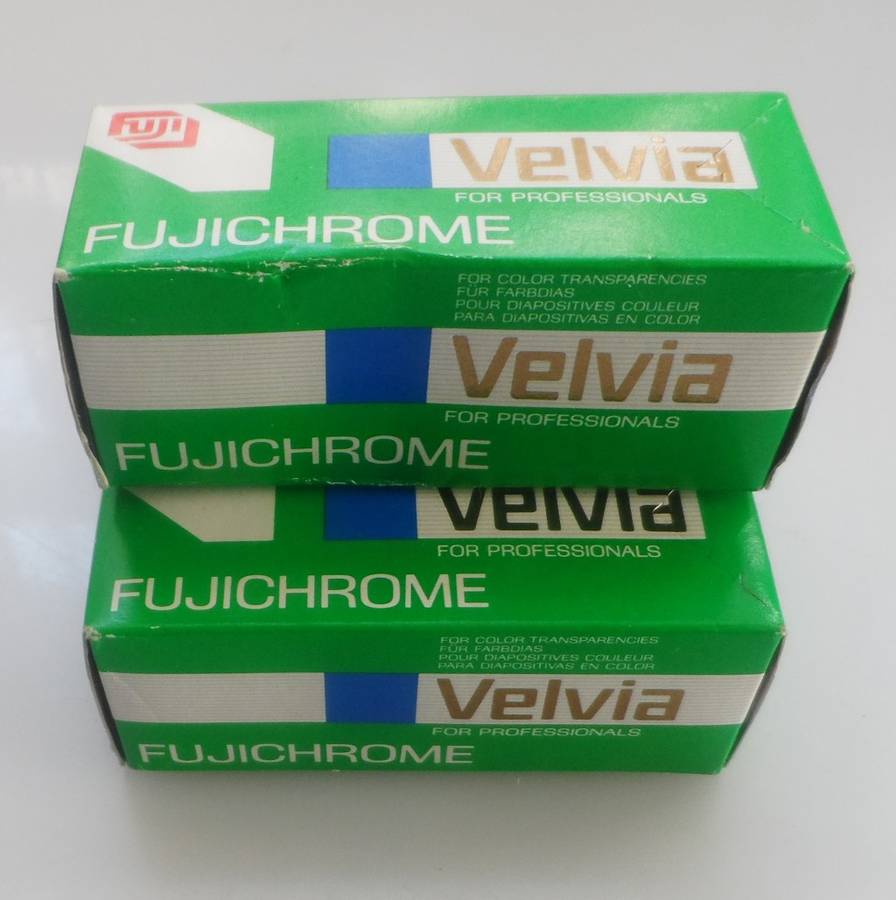 VELVIA PROFESSIONAL, FUJICHROME ,VELVIA DAYLIGHT ,  BATCH 5432871 ,EXPIRED 1996-11,  FILM ROLLS X 3