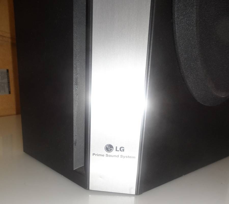 L G SUB WOOFER SH 32 SD-W