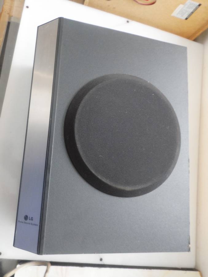 L G SUB WOOFER SH 32 SD-W