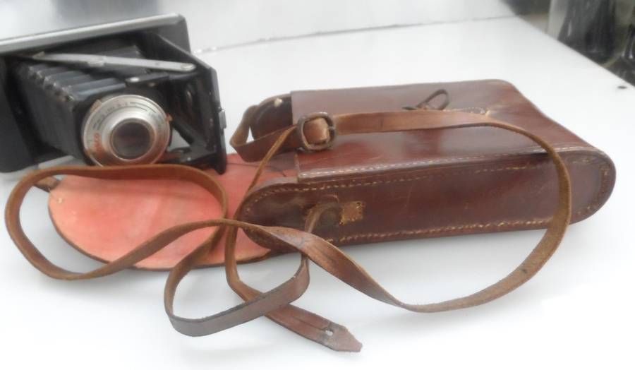 VINTAGE  1952 , ANSCO VIKING , READY SET CAMERA & LEATHER CAMERA CASE