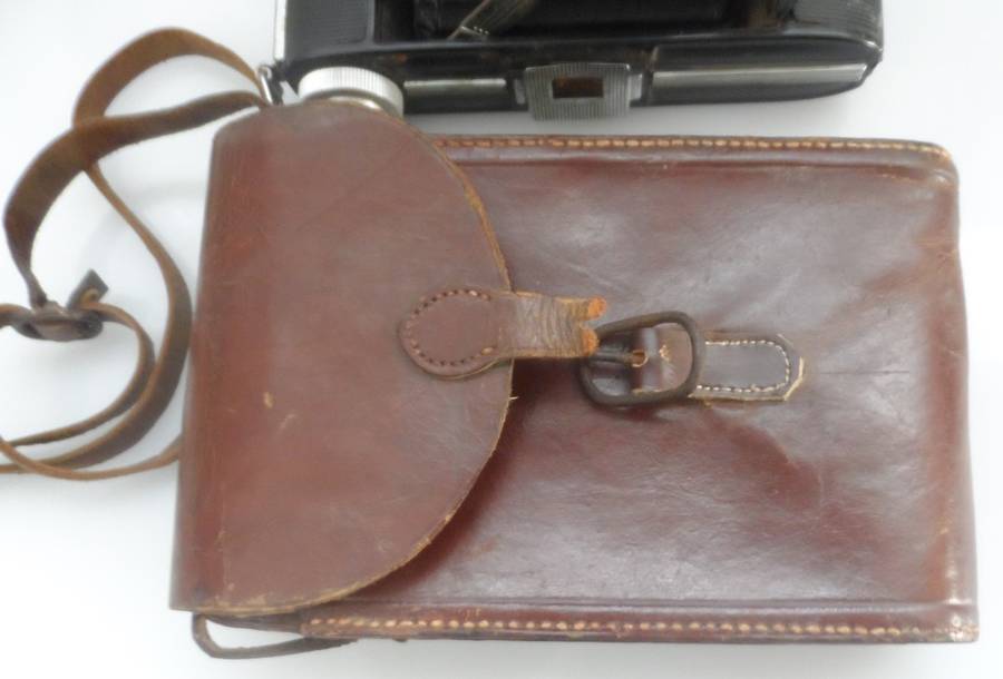 VINTAGE  1952 , ANSCO VIKING , READY SET CAMERA & LEATHER CAMERA CASE