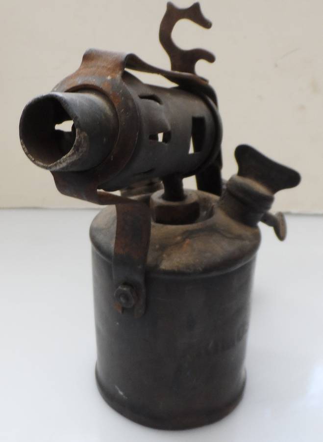 VINTAGE 1940,s , PRIMUS model No. 632 BRASS BODY BLOW TORCH  , STOCKHOLM SWEDEN