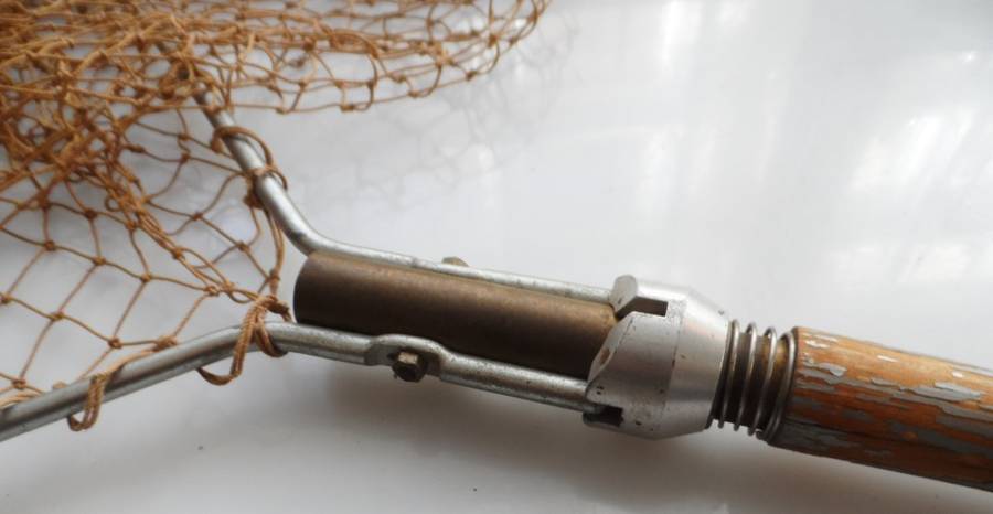 ABU SWEDEN LIGHTWEIGHT , FOLDING , TROUT LANDING NET  vintage 1970,s