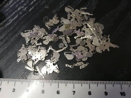 Gears-movement - watch parts - price p lot (picture) - Watchmaker find your Treasure