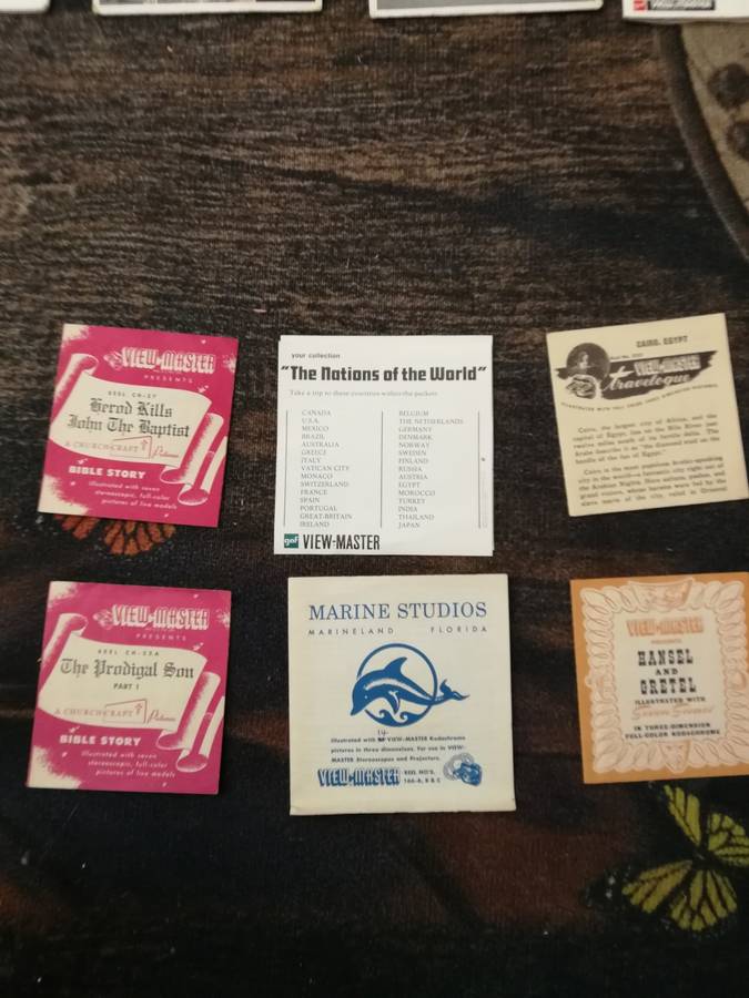 Amazing1950s Sawyers Vintage Viewmaster 3 D Viewer, Junior Projector and around 56 different reels.