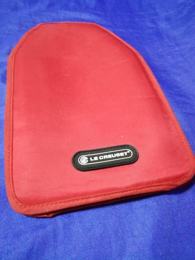Le Creuset Wine cooler sleeve- Red