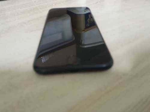 iPhone 2020 SE ( please read )