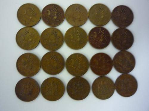 SOUTH AFRICAN 1/2 CENT PIECES (1970)  -  20 COINS