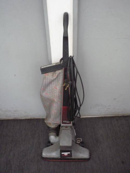 KIRBY HERITAGE II VACUUM CLEANER