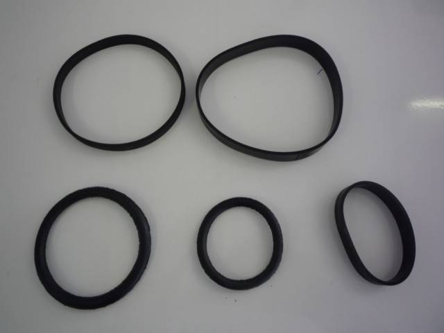 HOOVER VACUUM CLEANER BELTS ( SENIOR  / JUNIOR / CONCEPT / INNOVATION / FLAT ) R1.00 PER BELT