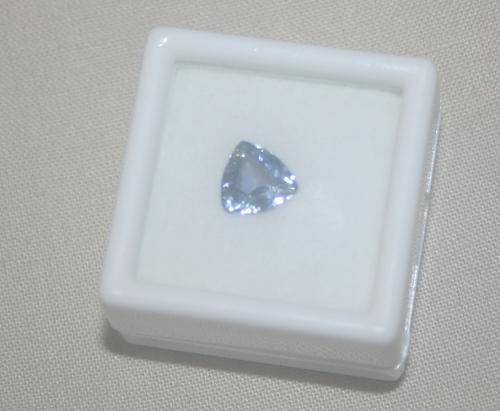 trillion cut tanzanite 1.33ct AA