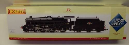 Hornby "00" Scale  - Hornby R2323 Class 5MT "Black Five" 4-6-0 5000 in LMS lined black