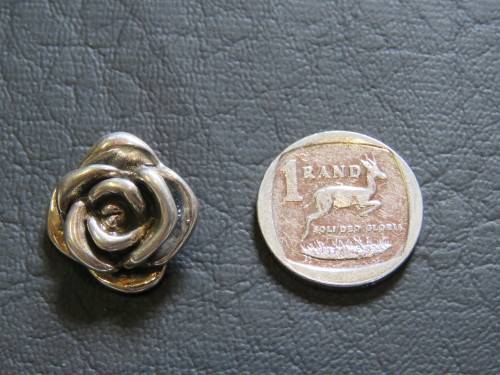 Beautiful Sterling Silver Hollow Rose Pendant