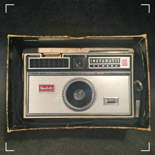 Vintage 35mm Kodak Instamatic Camera in original Box!!!