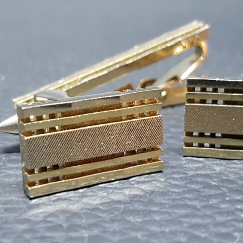 RARE Collectible Vintage Gold Plated Cufflinks and Tie Clip!!!