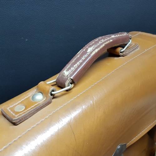 RARE Vintage Brown Briefcase With Leather Handle (Good Condition)