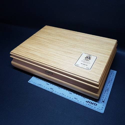RARE Willem Prinsloo Mampoer Collector's Wood Boxed Edition (Full)