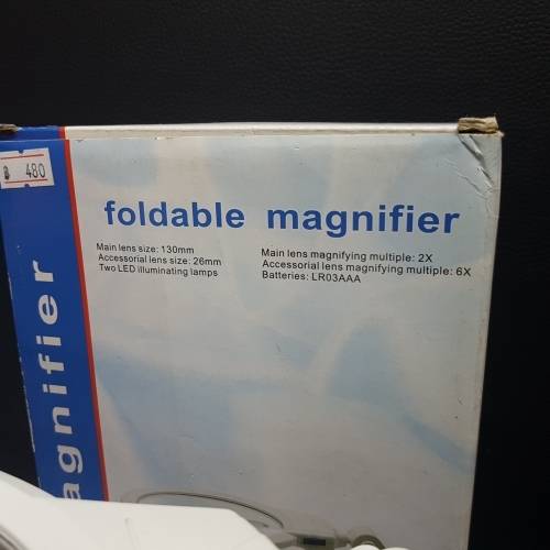 Foldable Table Magnifier