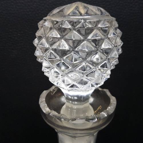 Highly Decorative Cut Chrystal Decanter