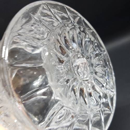 Highly Decorative Cut Chrystal Decanter