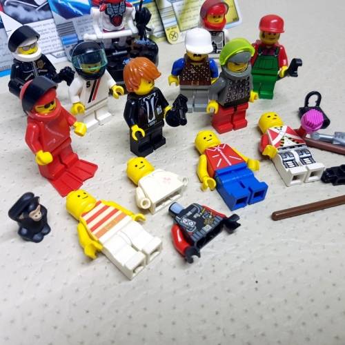 Large Original LEGO Figurine Collection (Bid for All)