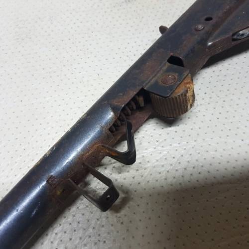 Original Vintage Daisy Pellet Gun (working)