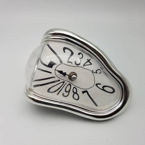 Salvador Dali Melting Clock (Hard Plastic, Working)