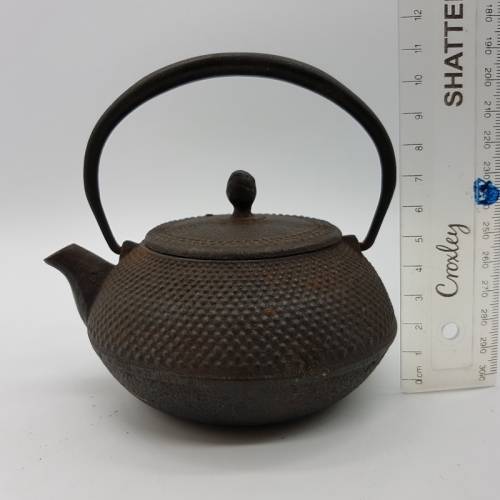 Vintage Yashica Nambu Cast Iron Teapot