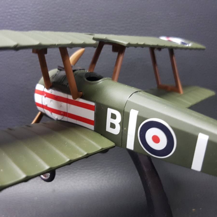 Detailed WW1 Sopwith Camel f1 Fighter Plane on Stand (Original Box) (200mm)