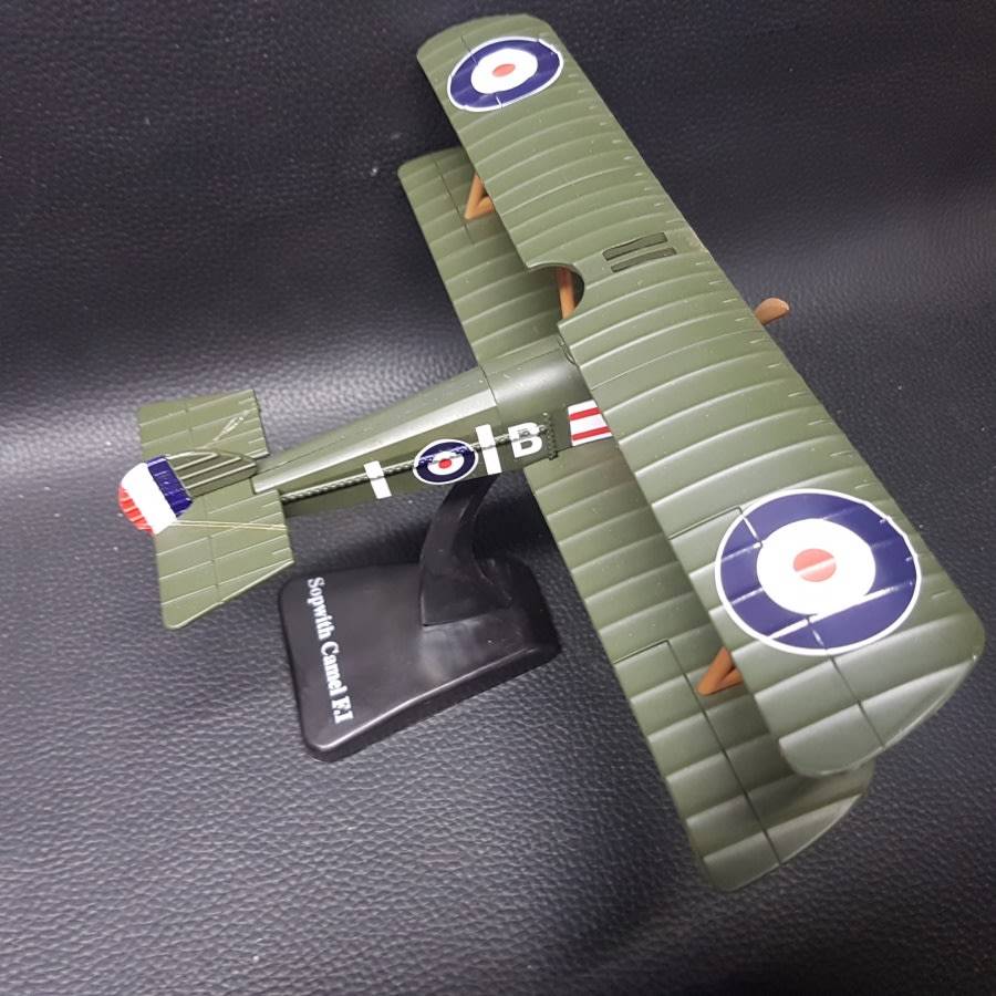Detailed WW1 Sopwith Camel f1 Fighter Plane on Stand (Original Box) (200mm)