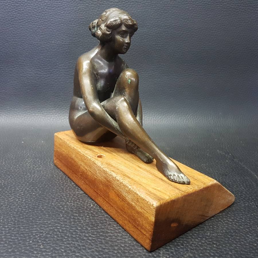 Original 1920's Nude Bronze Figurine on Wood Base (Unsigned)