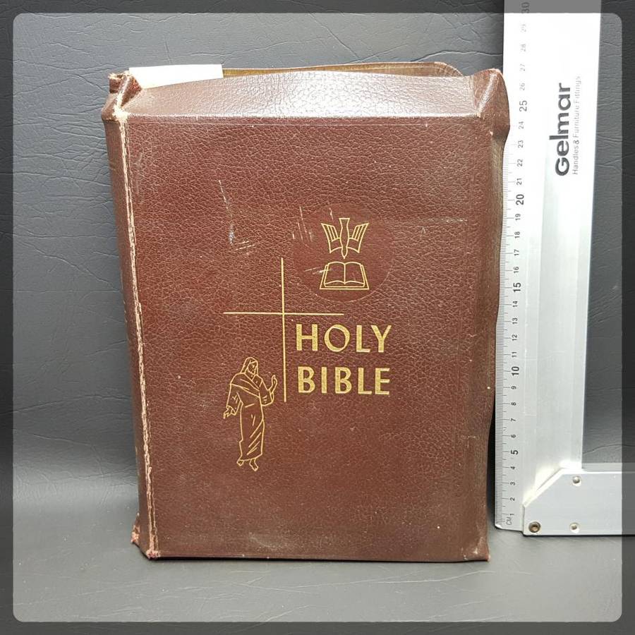 Large Leather Bound 1950's Illustrated Holy Bible!!!
