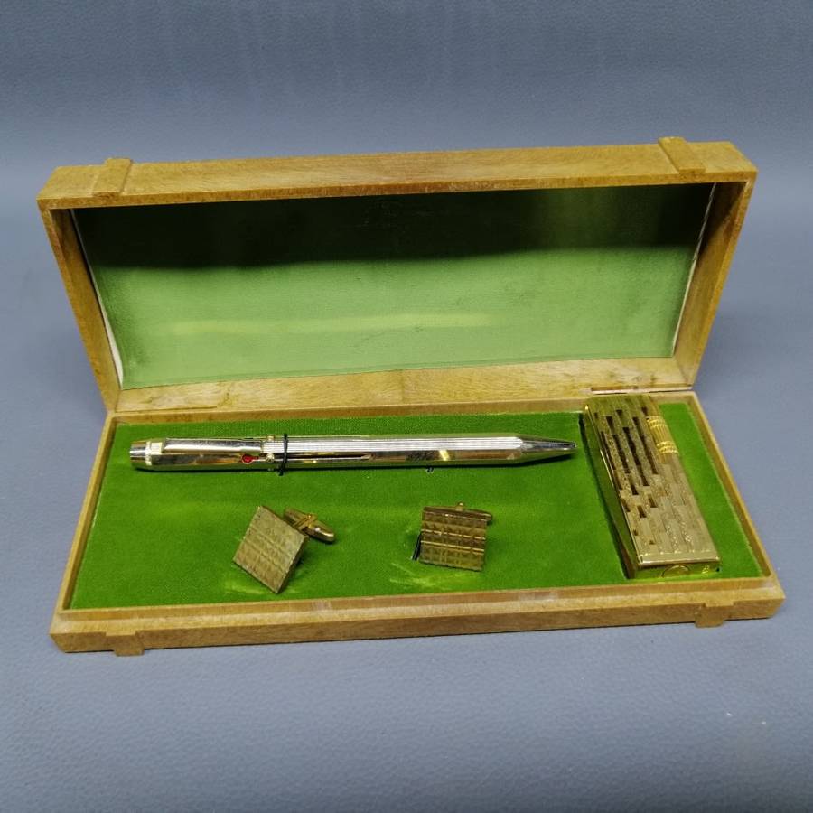 Original Vintage Italian Gold Plated Multi Pen, Cufflinks and Lighter Set!!!