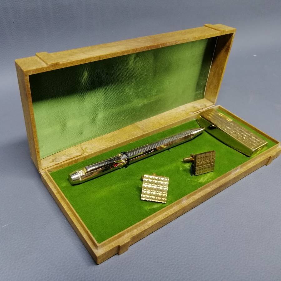 Original Vintage Italian Gold Plated Multi Pen, Cufflinks and Lighter Set!!!