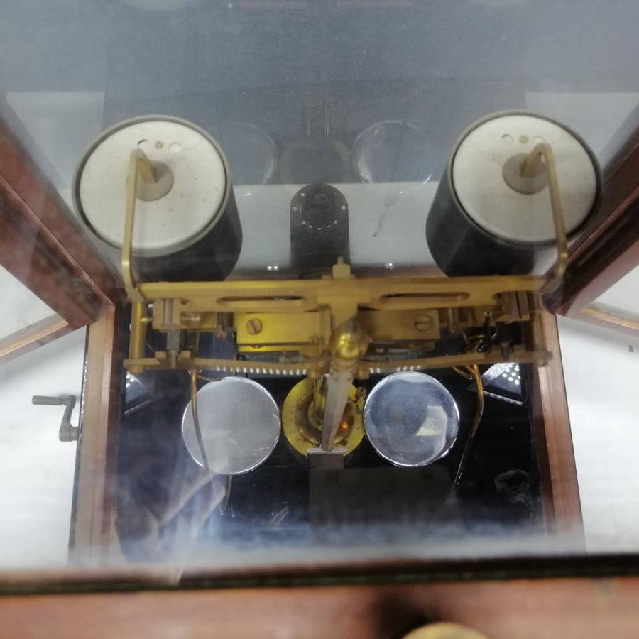RARE!!! LARGE Antique Oertling English Scientific Wood Boxed Scale !!!