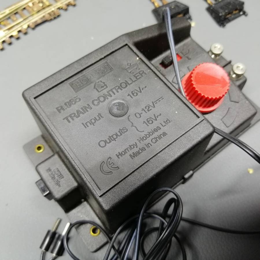 Original Hornby HO Scale Tracks, Transformer and Train Controller Combo!!!