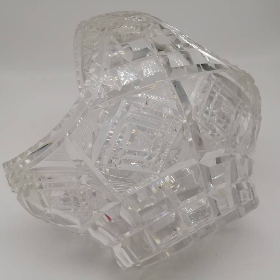 Exquisite!!! LARGE Vintage Cut Crystal Flower Bowl!!!