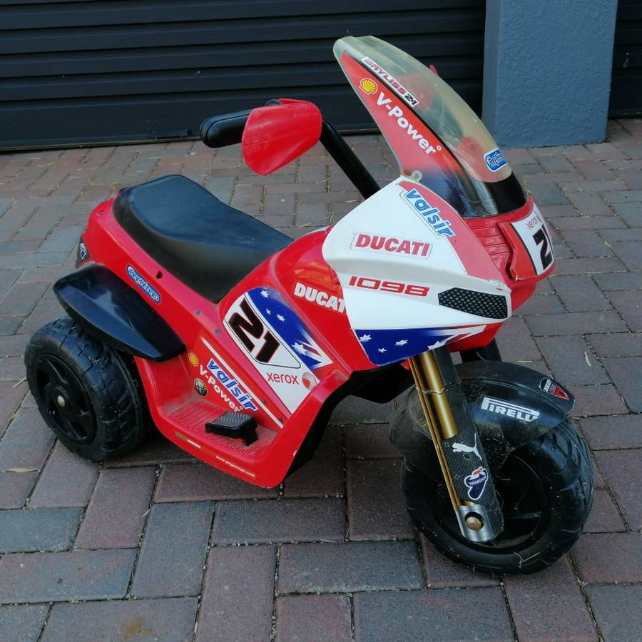 WOW!!! Original Peg-Perego Ducati Battery Operated Motorbike!!! Working!!! (Own Charger Needed)
