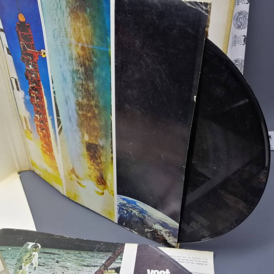 SUPER COOL!!! SUPER RARE!!! Voet op de Maan, LP and Stereo Graph Collection!!!