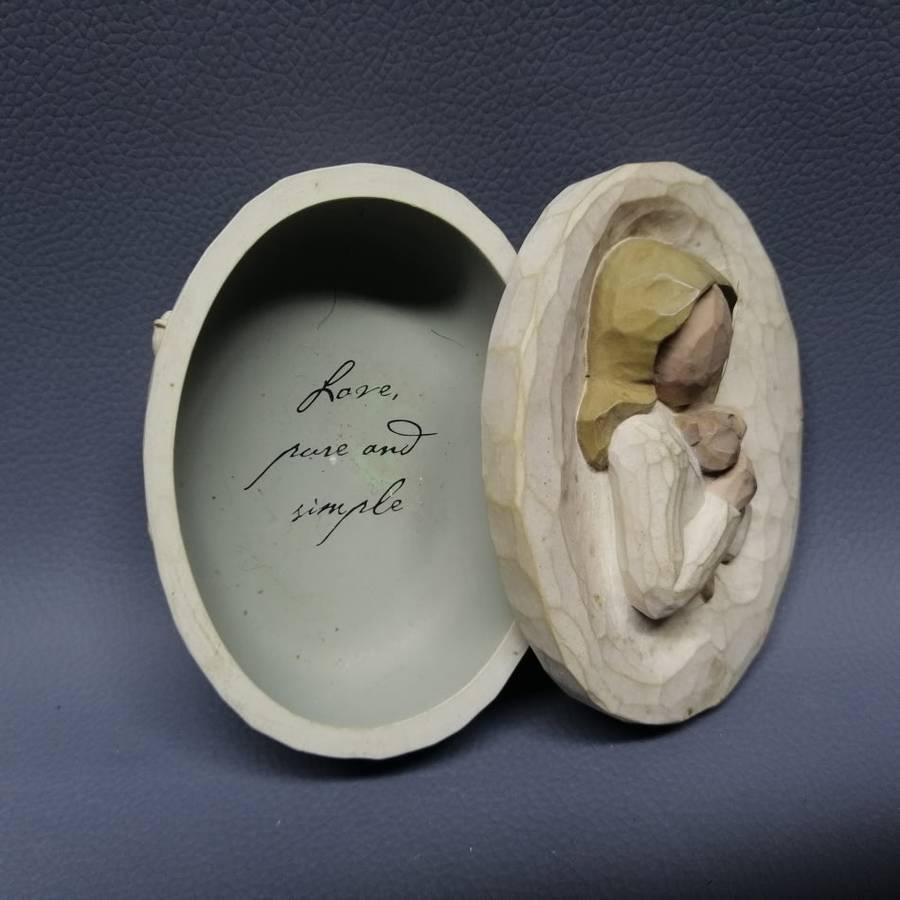 Original Willow Tree Loving Angel Keep Sake or Pill Box!!!!