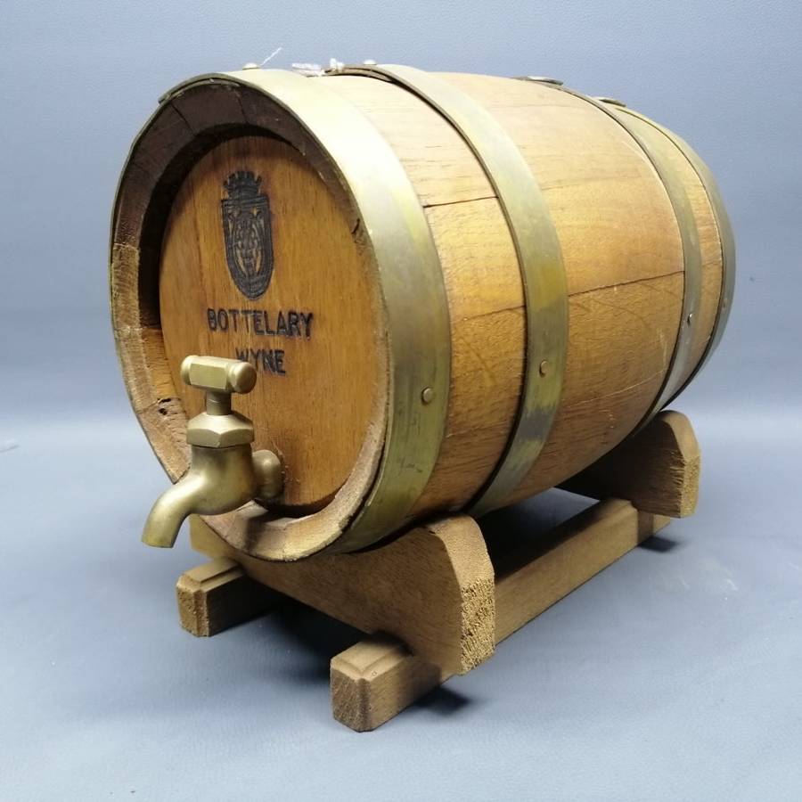 Original Wyne Bottelary Wood and Brass Wine Barrel!!!
