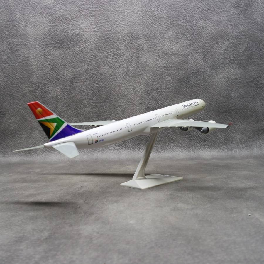 Original SAA Airbus A340-600 Model Plane!!! 400mm