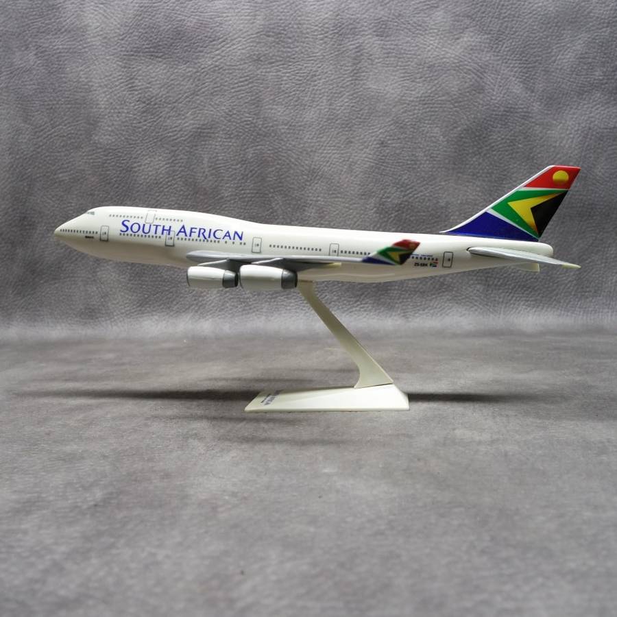 Original SAA Boeing 747-400 Model Plane!!! 300mm