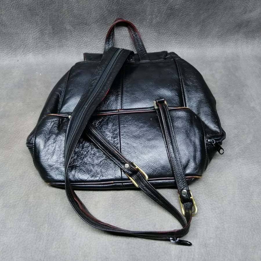 Super Cool!!! Vintage Genuine Leather Ladies Draw String Zipper Back Pack!!!