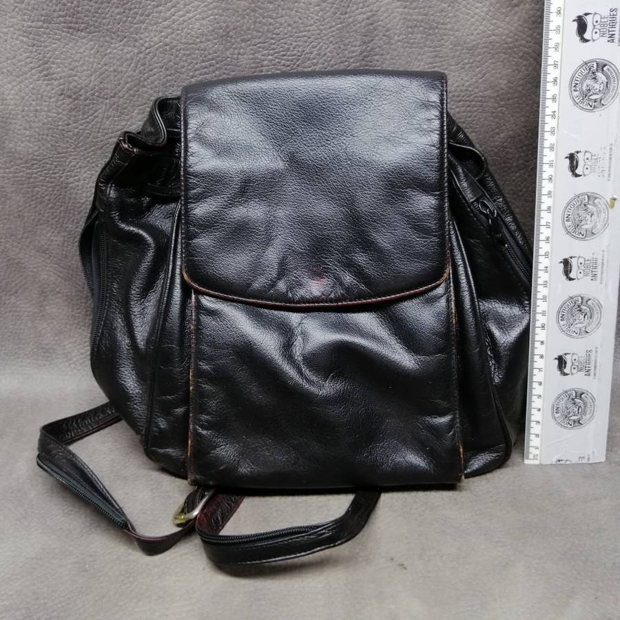 Super Cool!!! Vintage Genuine Leather Ladies Draw String Zipper Back Pack!!!