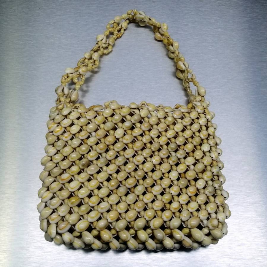 Fantastic!!! Highly Detailed Handcrafted Sea Shell Hand Bag!!!