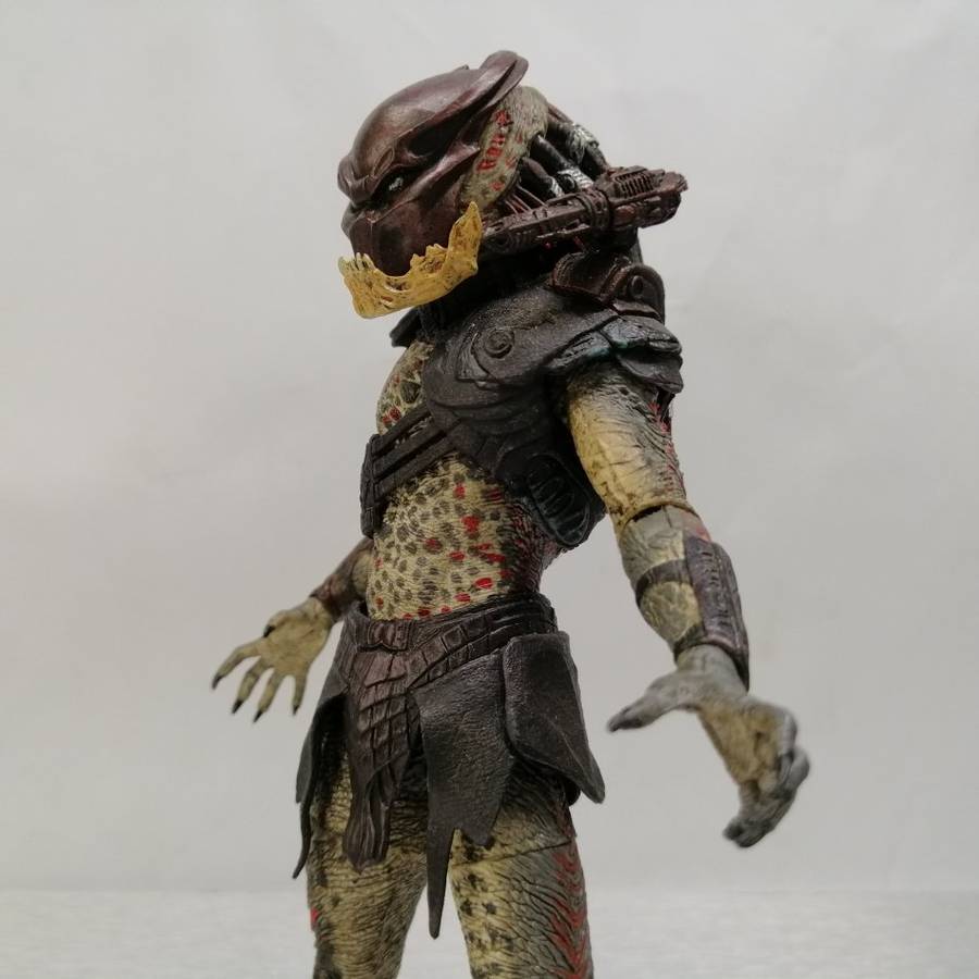 FANTASTIC!!! Highly Detailed Original Predator Figurine (230mm) Figure 4