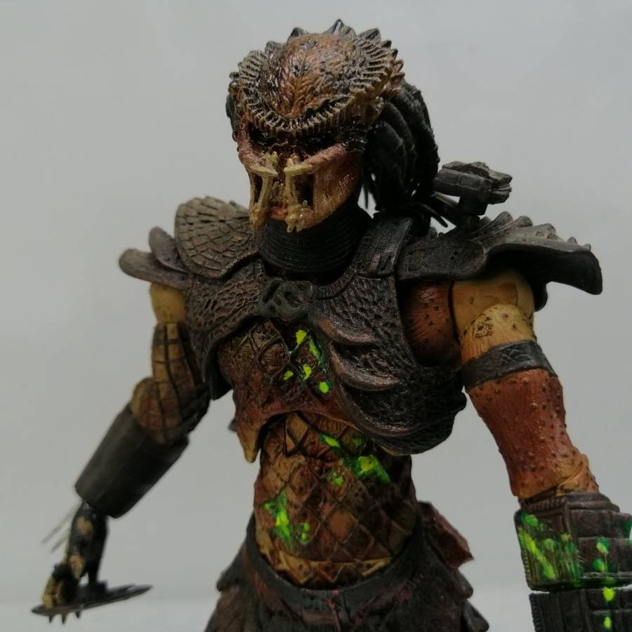 FANTASTIC!!! Highly Detailed Original Predator Figurine (230mm) Figure 5